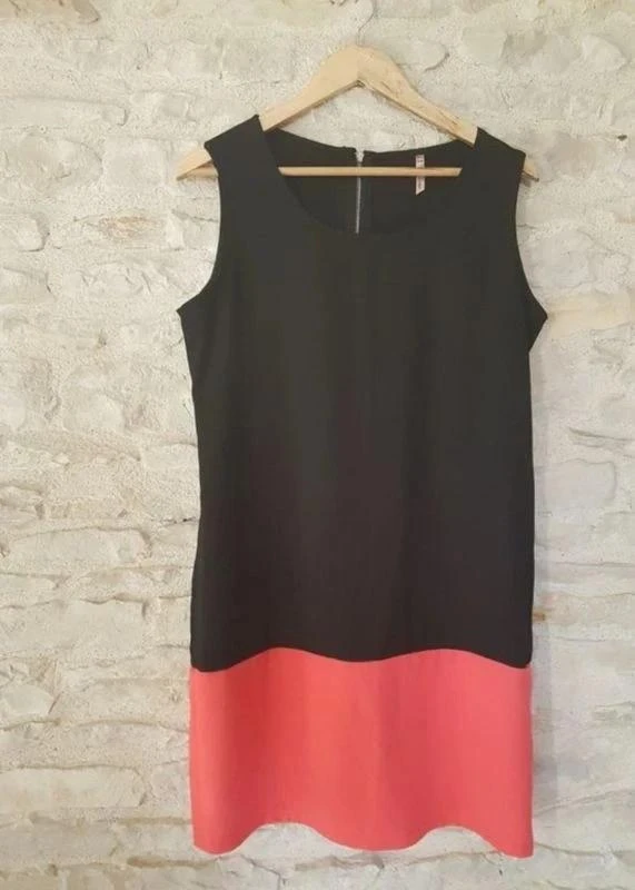 Très belle Robe bicolore taille M / L